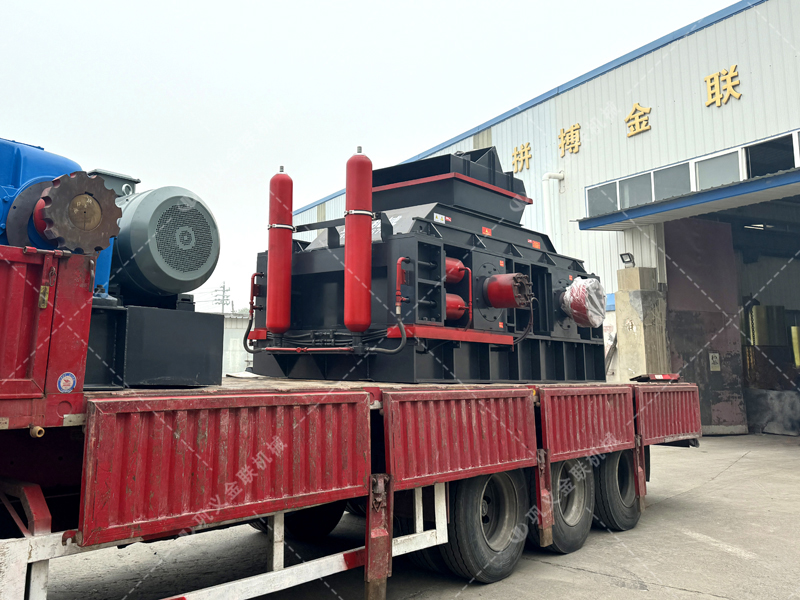 機(jī)制砂品質(zhì)參差不齊？液壓對(duì)輥制砂機(jī)如何實(shí)現(xiàn)高品質(zhì)細(xì)砂生產(chǎn)？